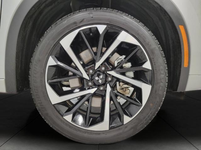 2024 Mitsubishi Outlander Vehicle Photo in APPLETON, WI 54914-4656