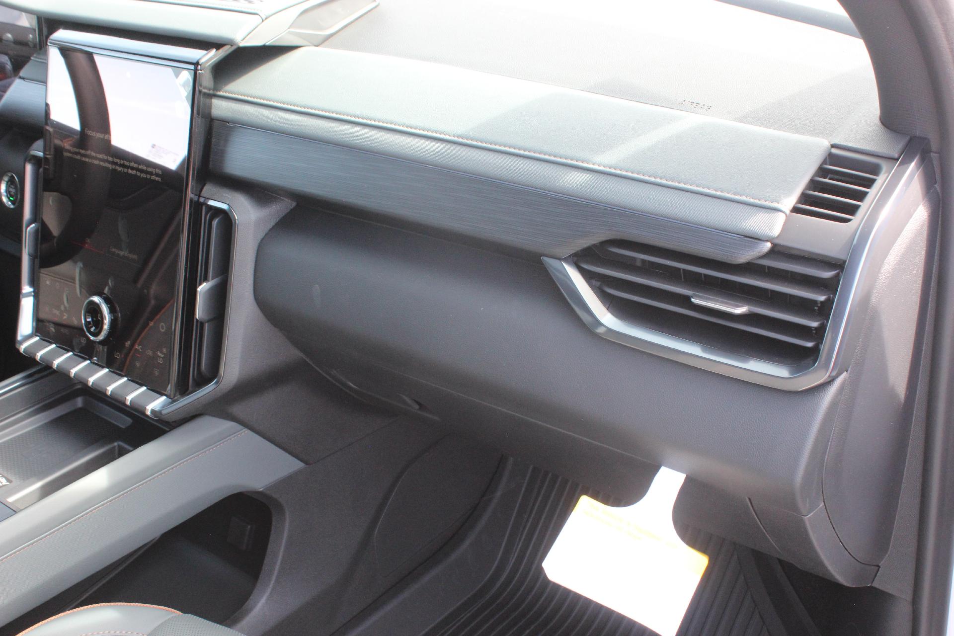 2025 GMC Acadia Vehicle Photo in AURORA, CO 80012-4011