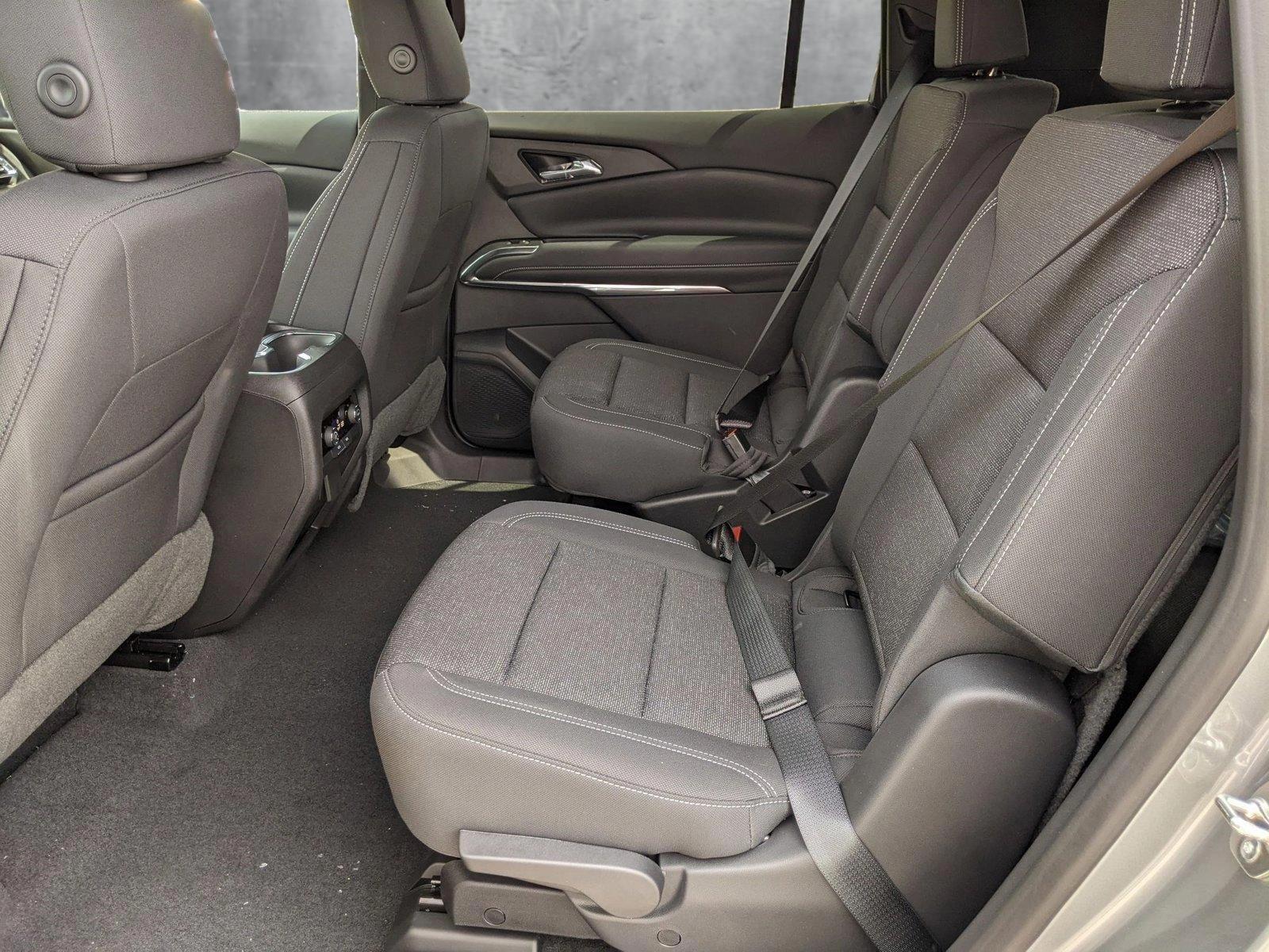 2025 Chevrolet Traverse Vehicle Photo in TIMONIUM, MD 21093-2300