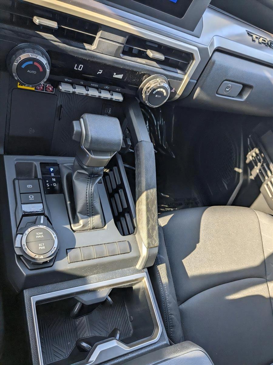 2024 Toyota Tacoma 4WD Vehicle Photo in Davie, FL 33331