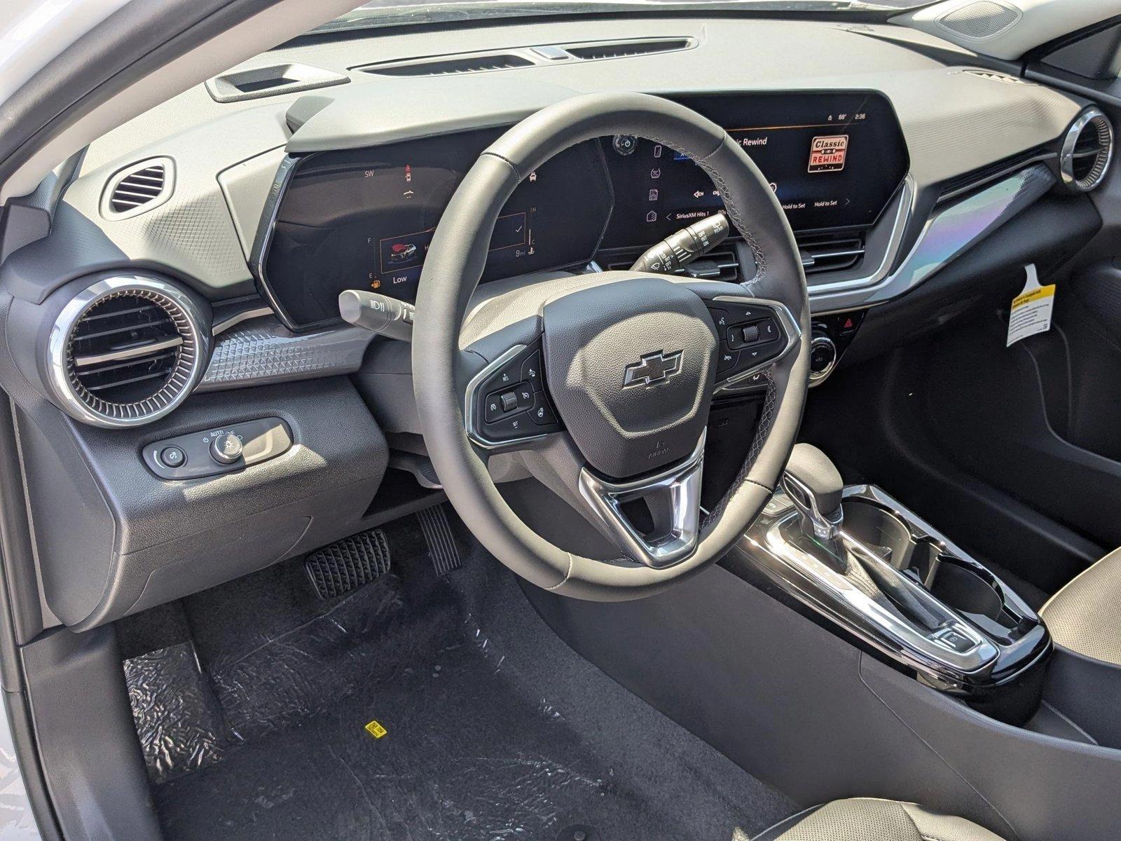 2025 Chevrolet Trax Vehicle Photo in PEMBROKE PINES, FL 33024-6534