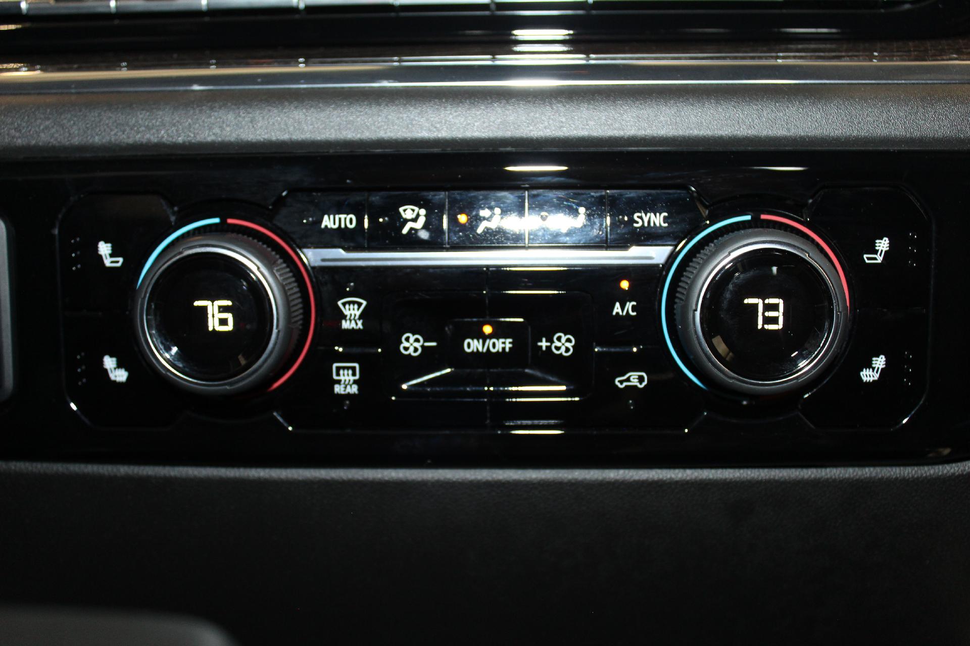 2023 Chevrolet Silverado 1500 Vehicle Photo in NORTHAMPTON, MA 01060-1120