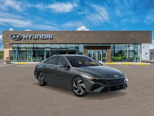 2025 Hyundai ELANTRA Vehicle Photo in Peoria, IL 61615
