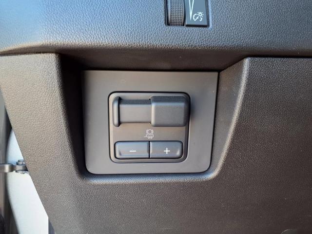 2024 Chevrolet Colorado Vehicle Photo in EMPORIA, VA 23847-1235