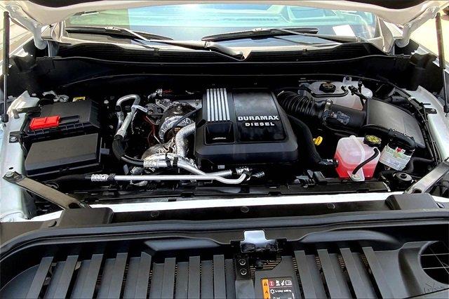 2025 Chevrolet Silverado 1500 Vehicle Photo in TOPEKA, KS 66609-0000
