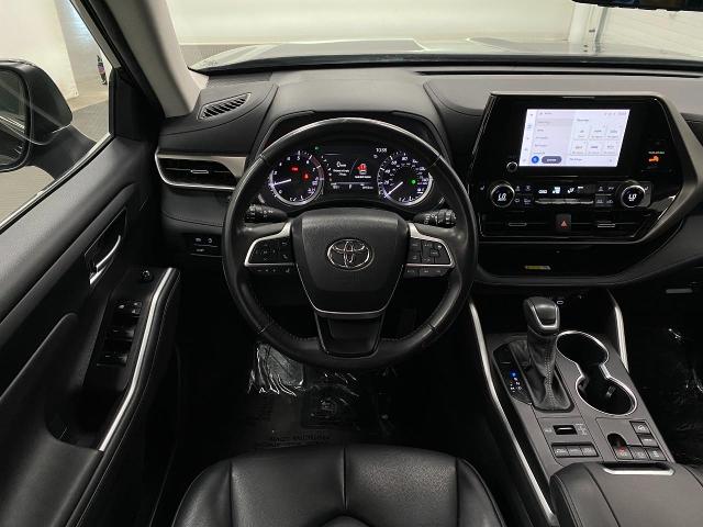 2023 Toyota Highlander Vehicle Photo in Appleton, WI 54913
