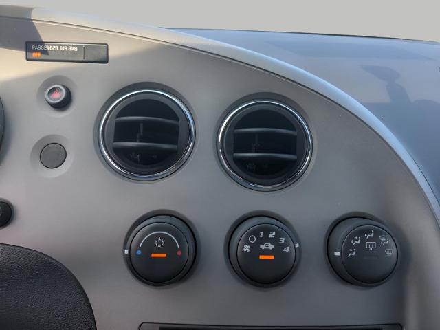 2006 Pontiac Solstice Vehicle Photo in Green Bay, WI 54304