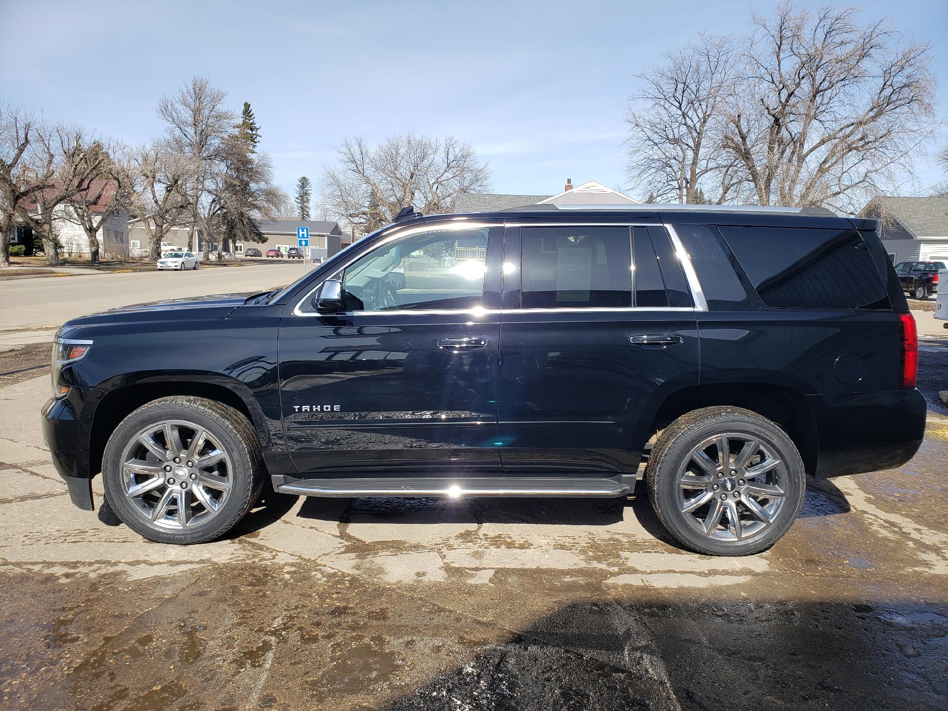 Used 2018 Chevrolet Tahoe Premier with VIN 1GNSKCKCXJR267954 for sale in Cavalier, ND