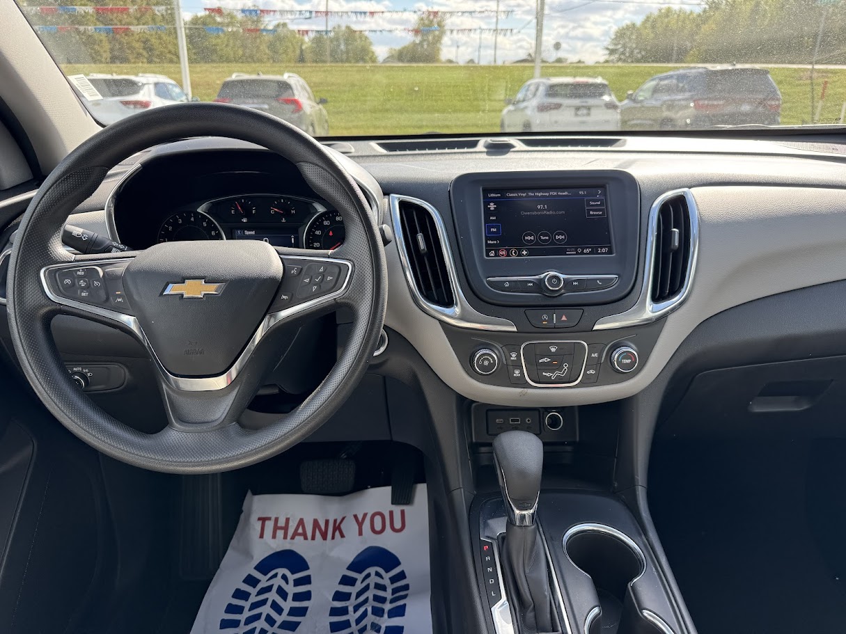 2023 Chevrolet Equinox Vehicle Photo in BOONVILLE, IN 47601-9633