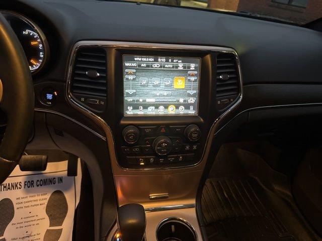 2017 Jeep Grand Cherokee Vehicle Photo in MEDINA, OH 44256-9631