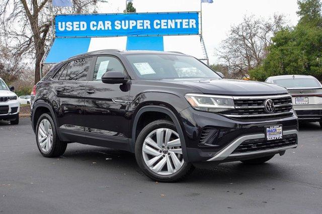 Used 2020 Volkswagen Atlas Cross Sport SE w/Tech R-Line with VIN 1V26E2CA6LC214200 for sale in Elk Grove, CA