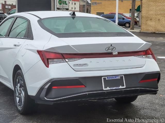 2024 Hyundai Elantra Vehicle Photo in OAK LAWN, IL 60453-2517