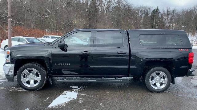 2018 Chevrolet Silverado 1500 Vehicle Photo in MOON TOWNSHIP, PA 15108-2571