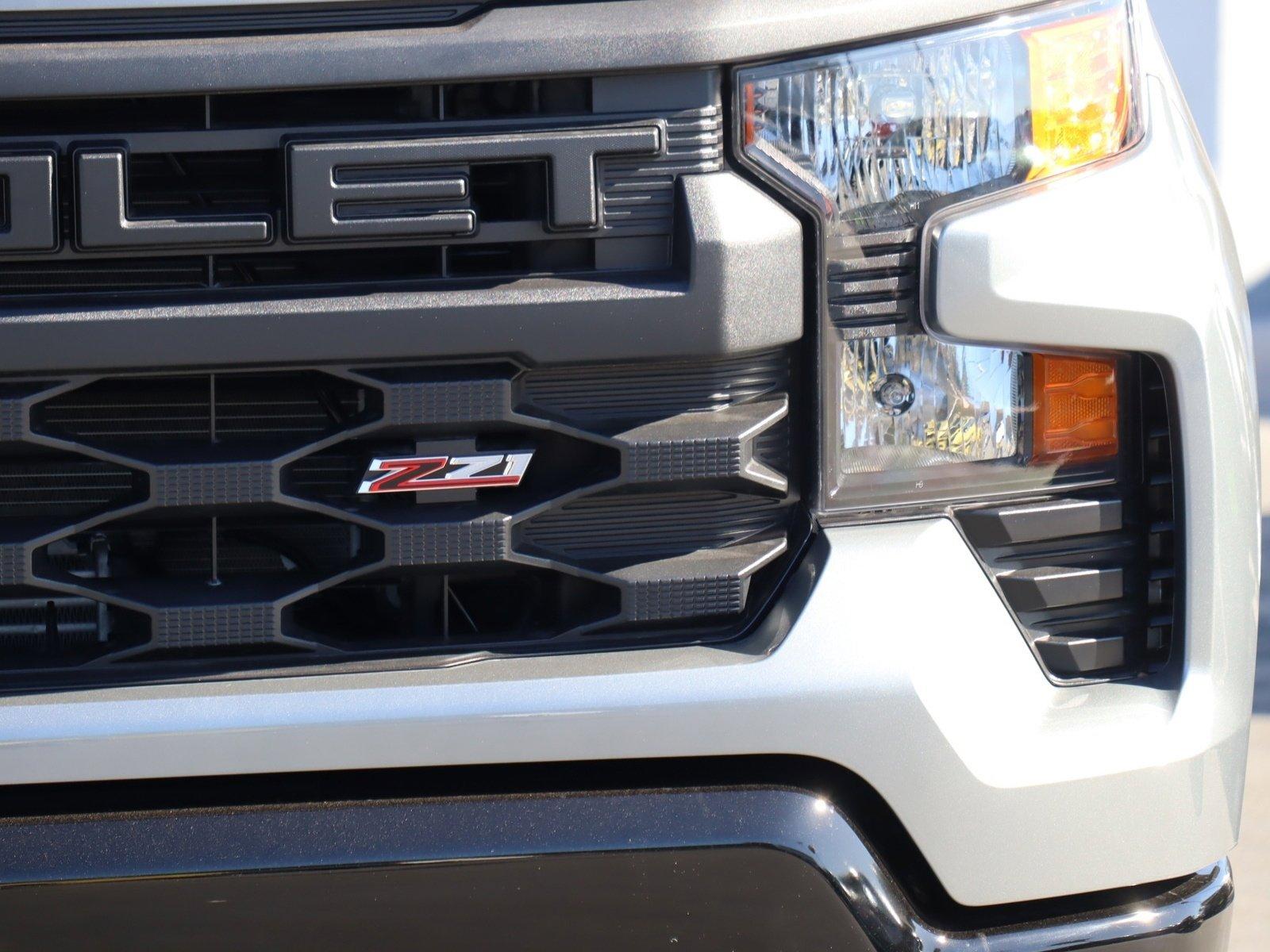 2025 Chevrolet Silverado 1500 Vehicle Photo in LOS ANGELES, CA 90007-3794