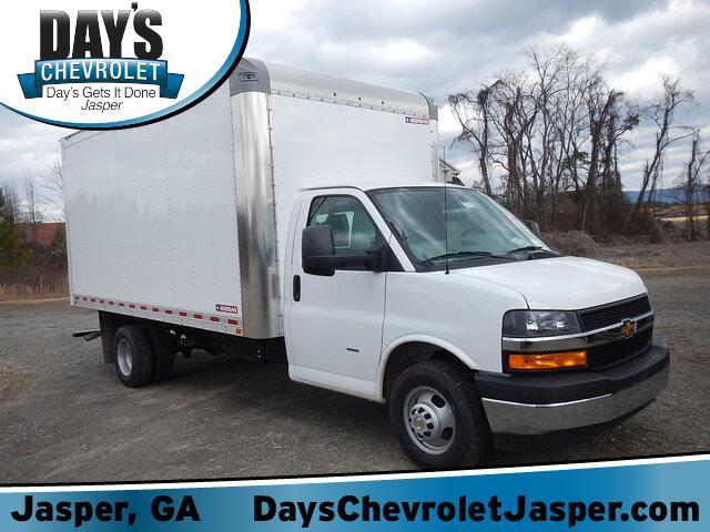 2024 Chevrolet Express Commercial Cutaway Vehicle Photo in JASPER, GA 30143-8655