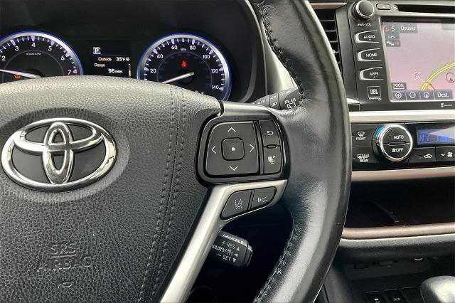 2019 Toyota Highlander Vehicle Photo in Grapevine, TX 76051