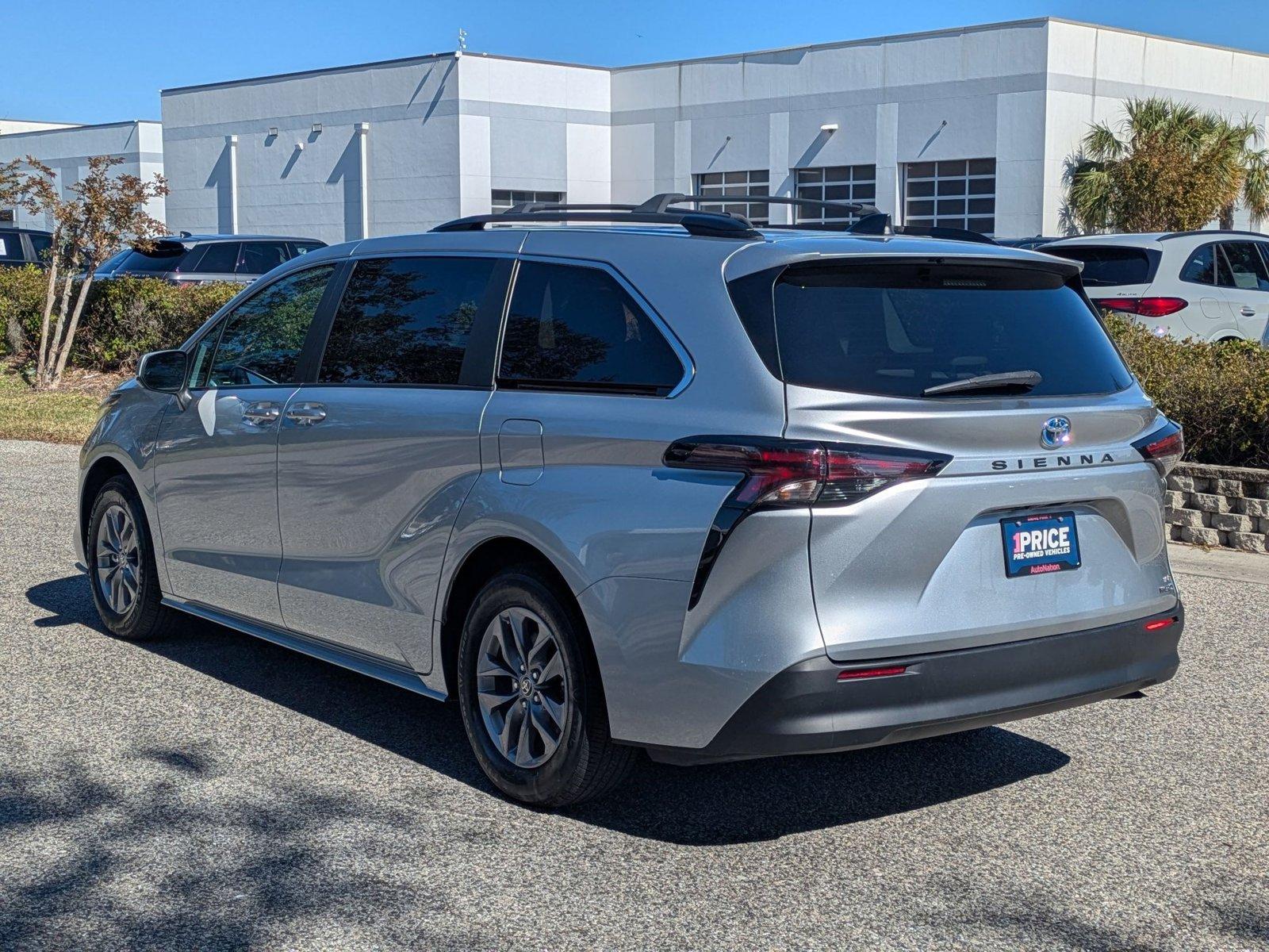 2023 Toyota Sienna Vehicle Photo in Winter Park, FL 32792