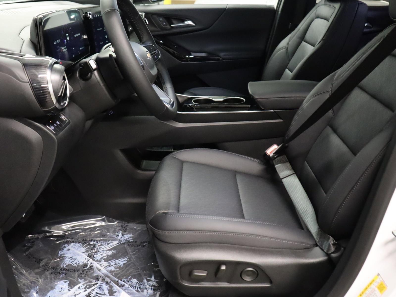 2025 Chevrolet Equinox Vehicle Photo in LOS ANGELES, CA 90007-3794