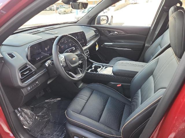 2025 Chevrolet Traverse Vehicle Photo in HAYS, KS 67601-1994