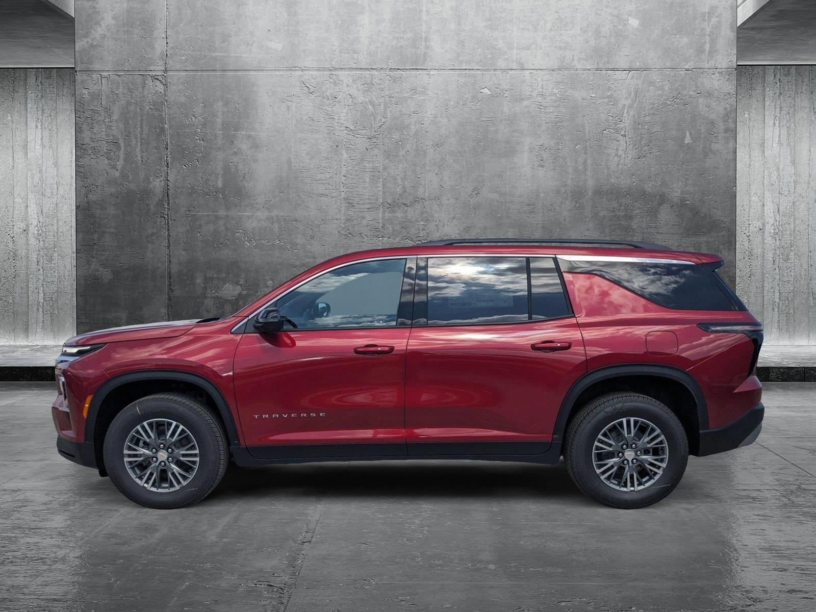 2025 Chevrolet Traverse Vehicle Photo in MIAMI, FL 33172-3015