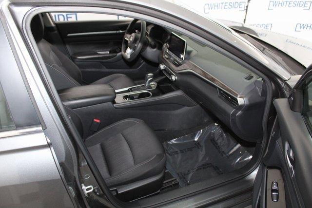 2023 Nissan Altima Vehicle Photo in SAINT CLAIRSVILLE, OH 43950-8512