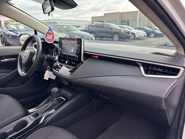 2020 Toyota Corolla Vehicle Photo in MEDINA, OH 44256-9631