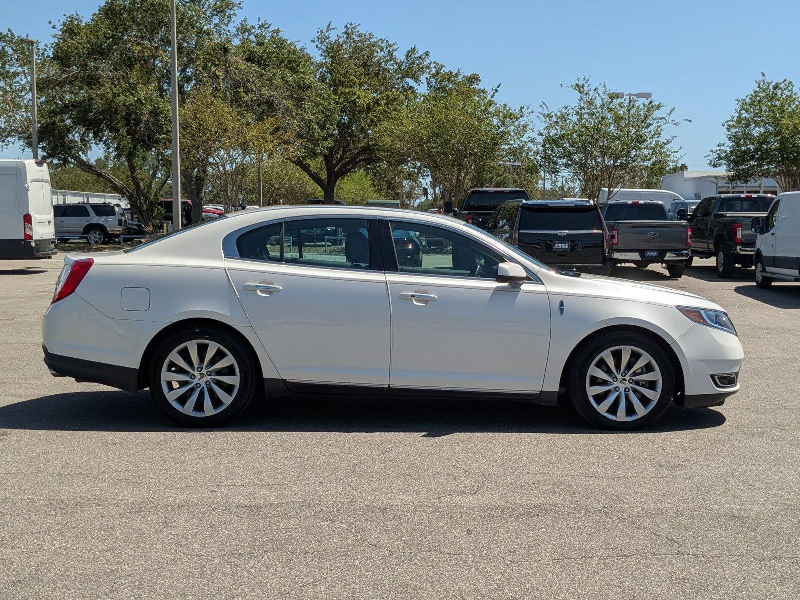 2015 Lincoln MKS Vehicle Photo in St. Petersburg, FL 33713