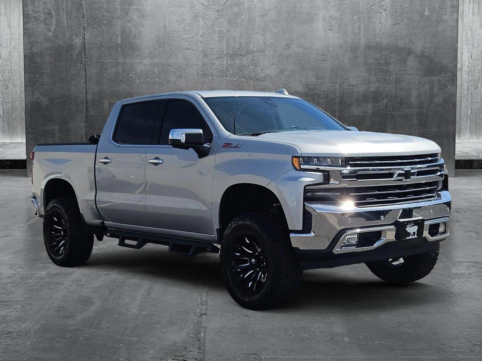 2019 Chevrolet Silverado 1500 Vehicle Photo in GILBERT, AZ 85297-0446