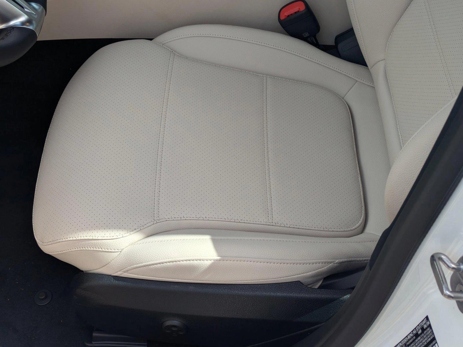 2025 Mercedes-Benz C-Class Vehicle Photo in Sarasota, FL 34231