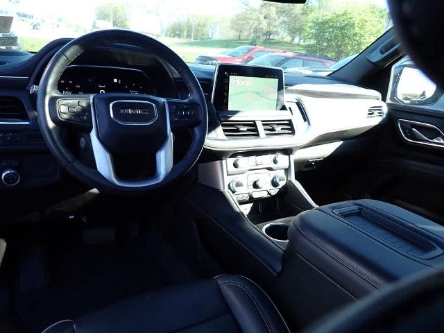 2022 GMC Yukon XL Vehicle Photo in ZELIENOPLE, PA 16063-2910