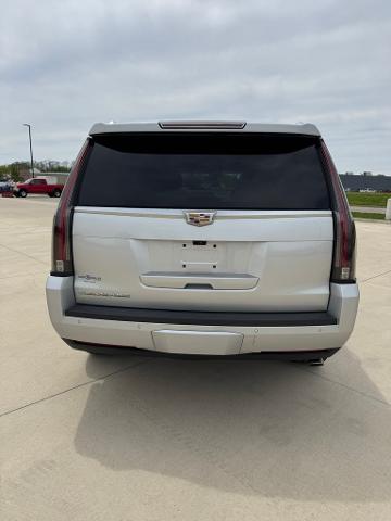 2017 Cadillac Escalade Vehicle Photo in Peoria, IL 61615