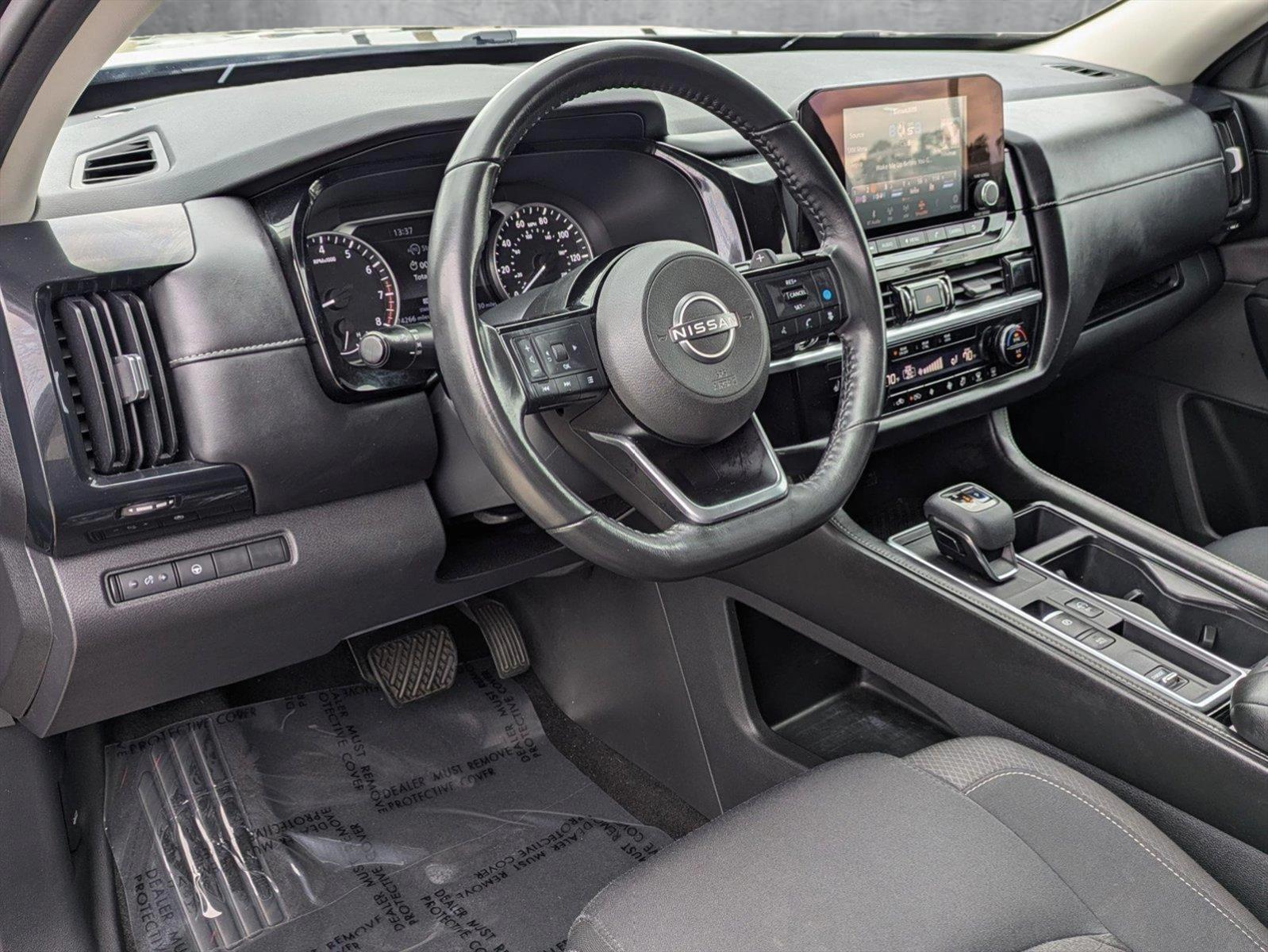 2022 Nissan Pathfinder Vehicle Photo in Tustin, CA 92782