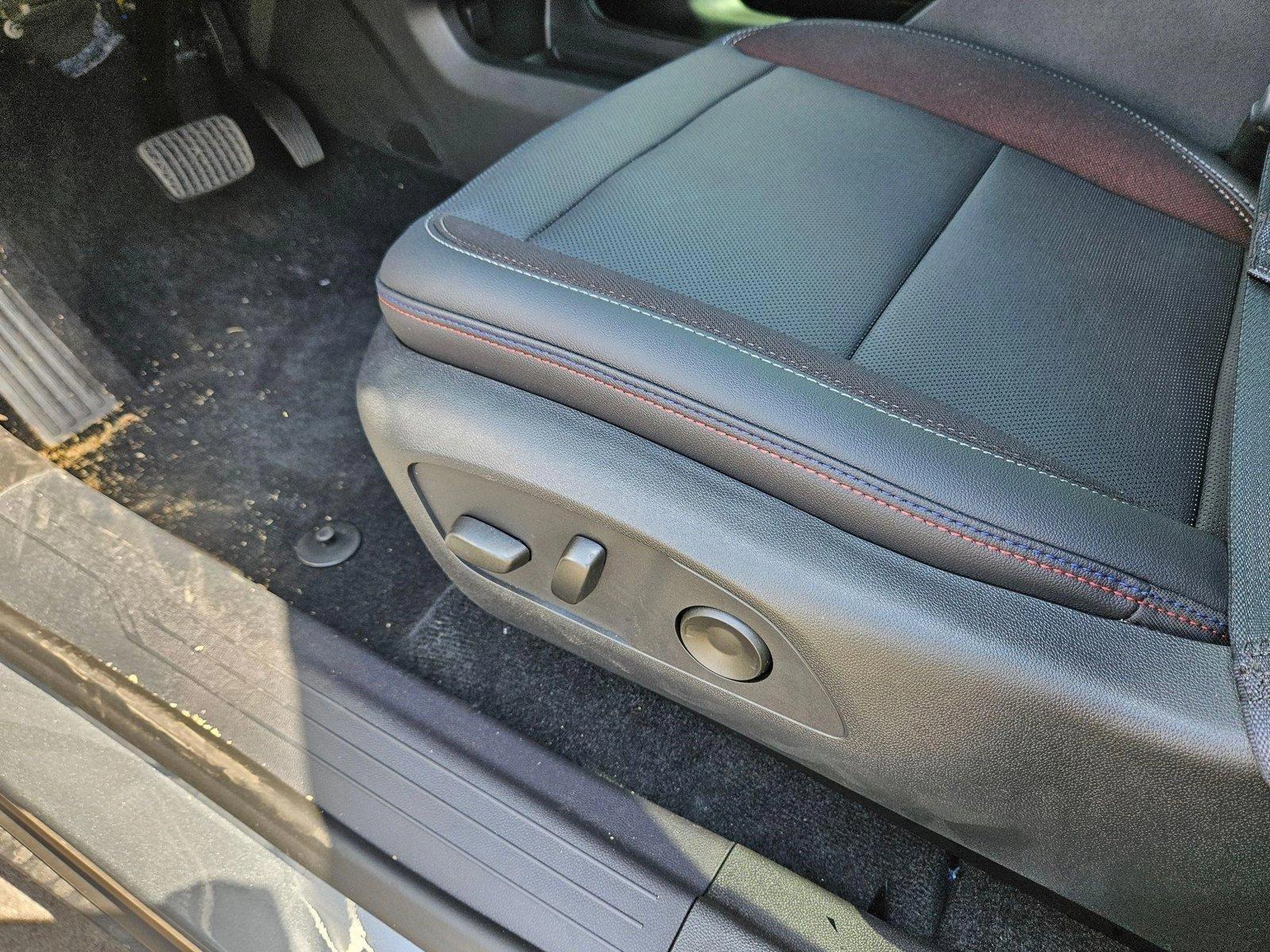 2025 Chevrolet Equinox EV Vehicle Photo in PEORIA, AZ 85382-3715