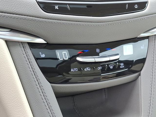 2022 Cadillac XT5 Vehicle Photo in TREVOSE, PA 19053-4984