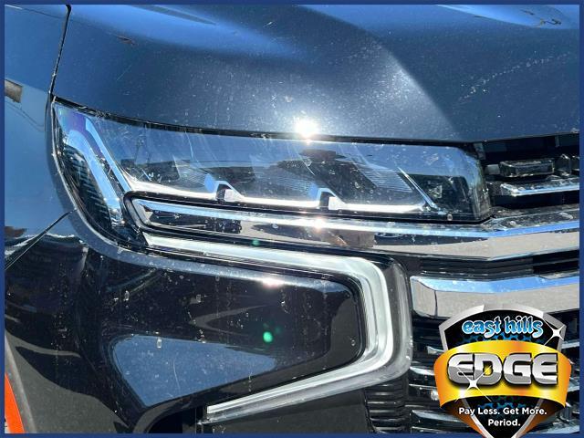 2023 Chevrolet Suburban Vehicle Photo in Roslyn, NY 11576