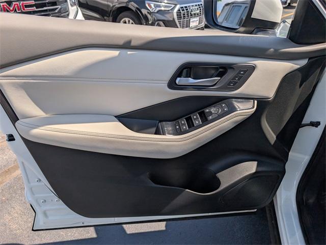 2023 Nissan Rogue Vehicle Photo in AURORA, CO 80012-4011