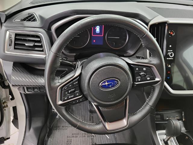 2024 Subaru Ascent Vehicle Photo in Green Bay, WI 54304