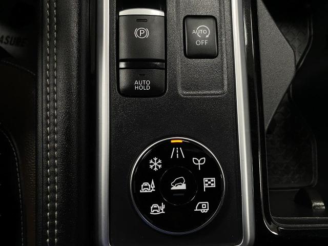 2025 Nissan Pathfinder Vehicle Photo in Appleton, WI 54913