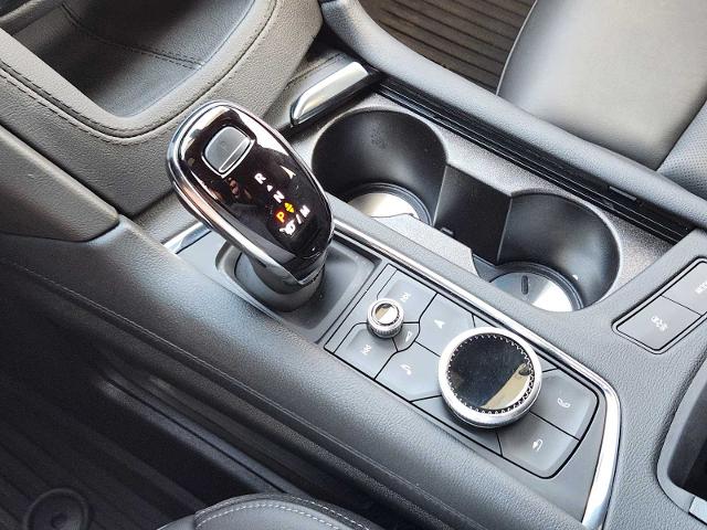 2024 Cadillac XT6 Vehicle Photo in DENTON, TX 76210-9321