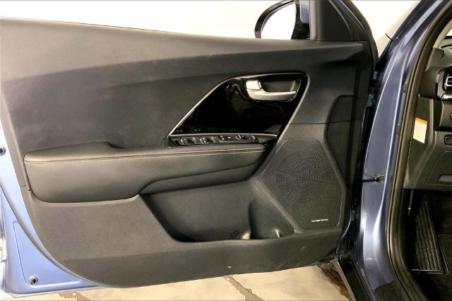 2020 Kia Niro Vehicle Photo in Lees Summit, MO 64086