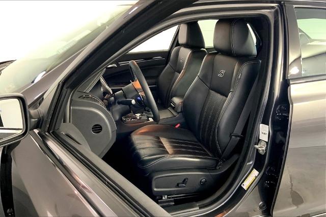 2023 Chrysler 300 Vehicle Photo in Kansas City, MO 64114