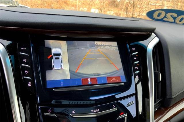 2020 Cadillac Escalade Vehicle Photo in KANSAS CITY, MO 64114-4545