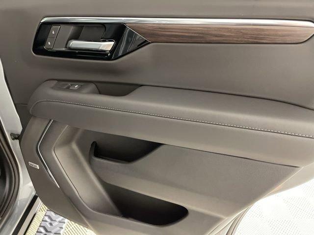 2025 Chevrolet Tahoe Vehicle Photo in PHOENIX, AZ 85014-3381
