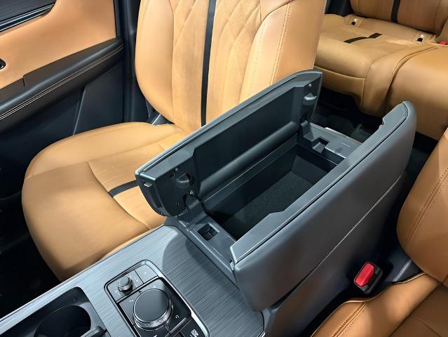 2025 Mazda CX-70 Vehicle Photo in Green Bay, WI 54304