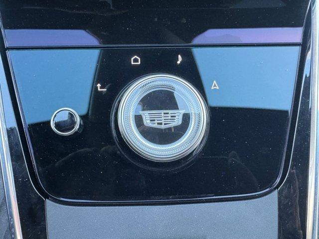 2025 Cadillac Escalade IQ Vehicle Photo in LEOMINSTER, MA 01453-2952