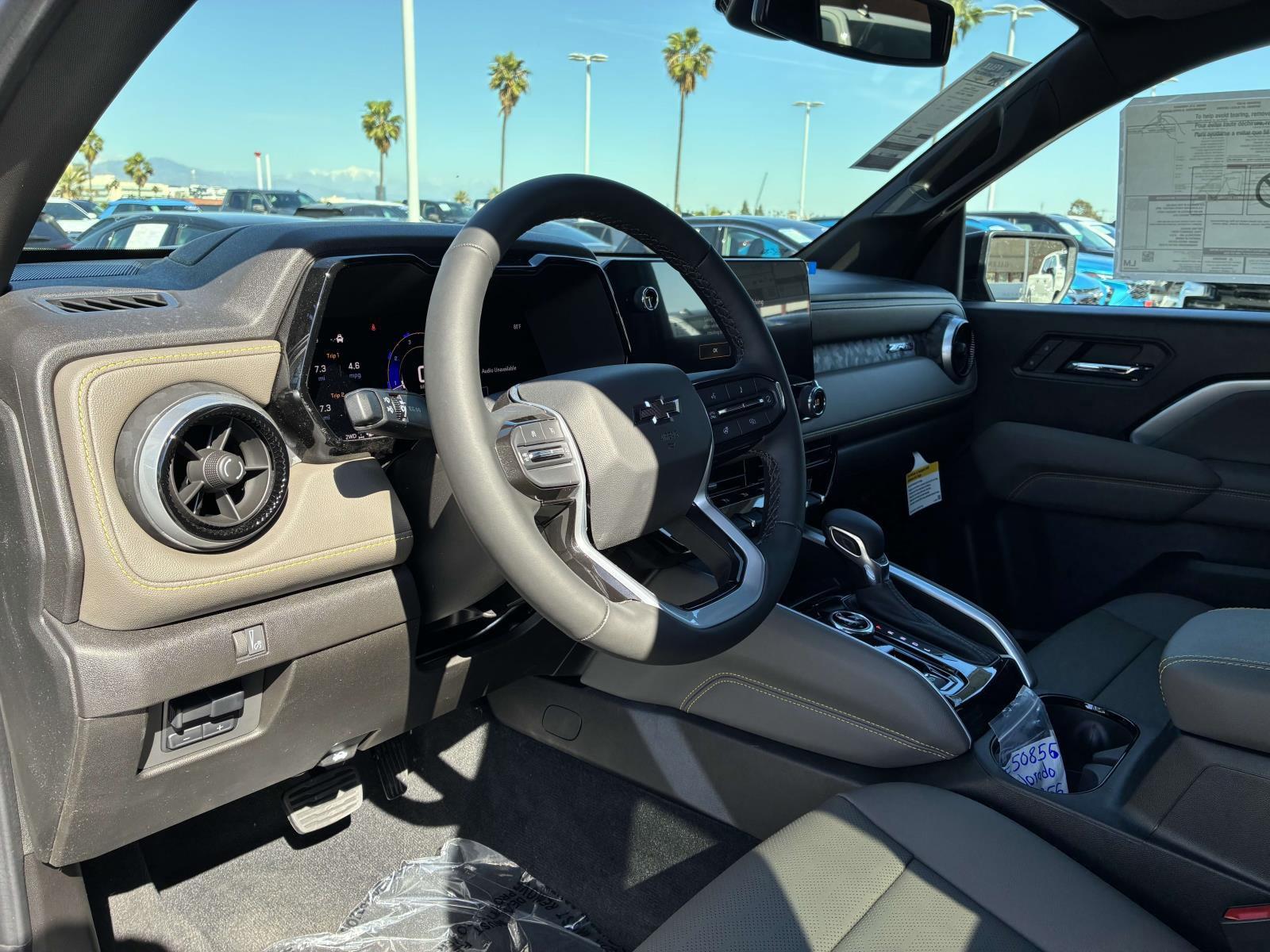 2025 Chevrolet Colorado Vehicle Photo in LOS ANGELES, CA 90007-3794