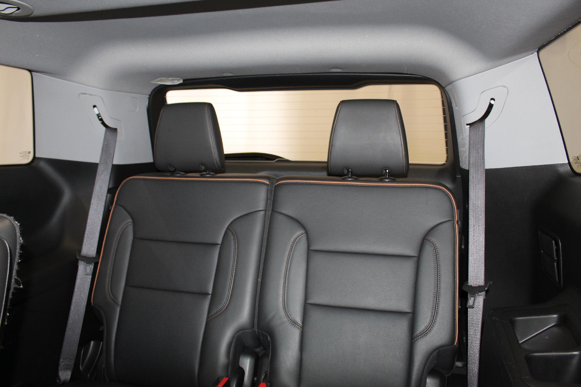 2023 GMC Acadia Vehicle Photo in NORTHAMPTON, MA 01060-1120