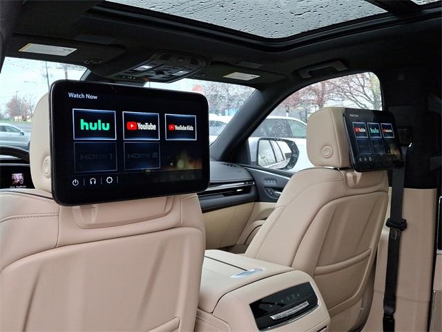 2024 Cadillac Escalade Vehicle Photo in ALLENTOWN, PA 18103-7399