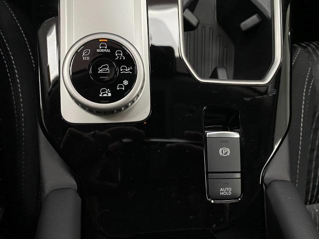 2025 Mitsubishi Outlander Vehicle Photo in Appleton, WI 54913