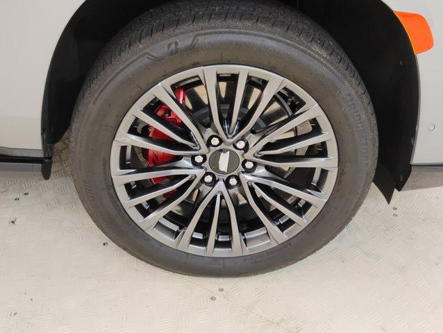 2024 Cadillac Escalade Vehicle Photo in PINEVILLE, NC 28134-8495